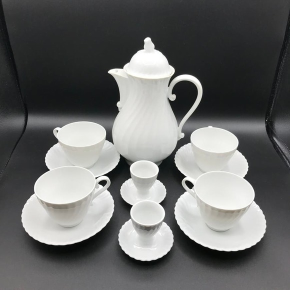 Vintage AK Kaiser Scalloped Teapot Set Egg Cups White Porcelain W Germany - Picture 2 of 16
